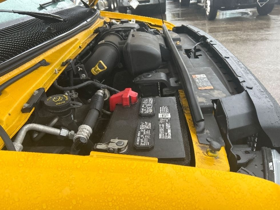 Light Duty Box Truck-Light and Medium Duty Trucks-Ford-2022-E350-Akron-OH-86,925\n\t\tmiles-$ 30,000 - Image 23