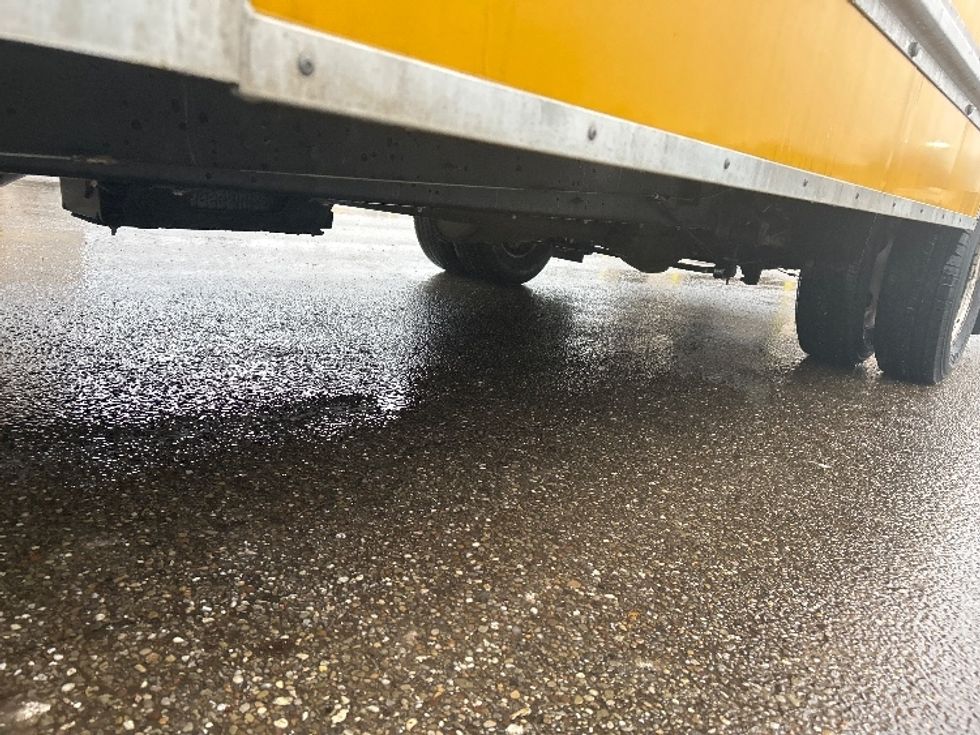 Light Duty Box Truck-Light and Medium Duty Trucks-Ford-2022-E350-Akron-OH-86,925\n\t\tmiles-$ 30,000 - Image 5