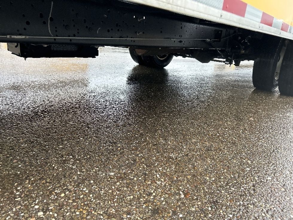 Light Duty Box Truck-Light and Medium Duty Trucks-Ford-2022-E350-Akron-OH-90,608\n\t\tmiles-$ 29,500 - Image 5