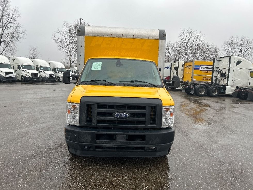 Light Duty Box Truck-Light and Medium Duty Trucks-Ford-2022-E350-Akron-OH-94,224\n\t\tmiles-$ 29,000 - Image 2