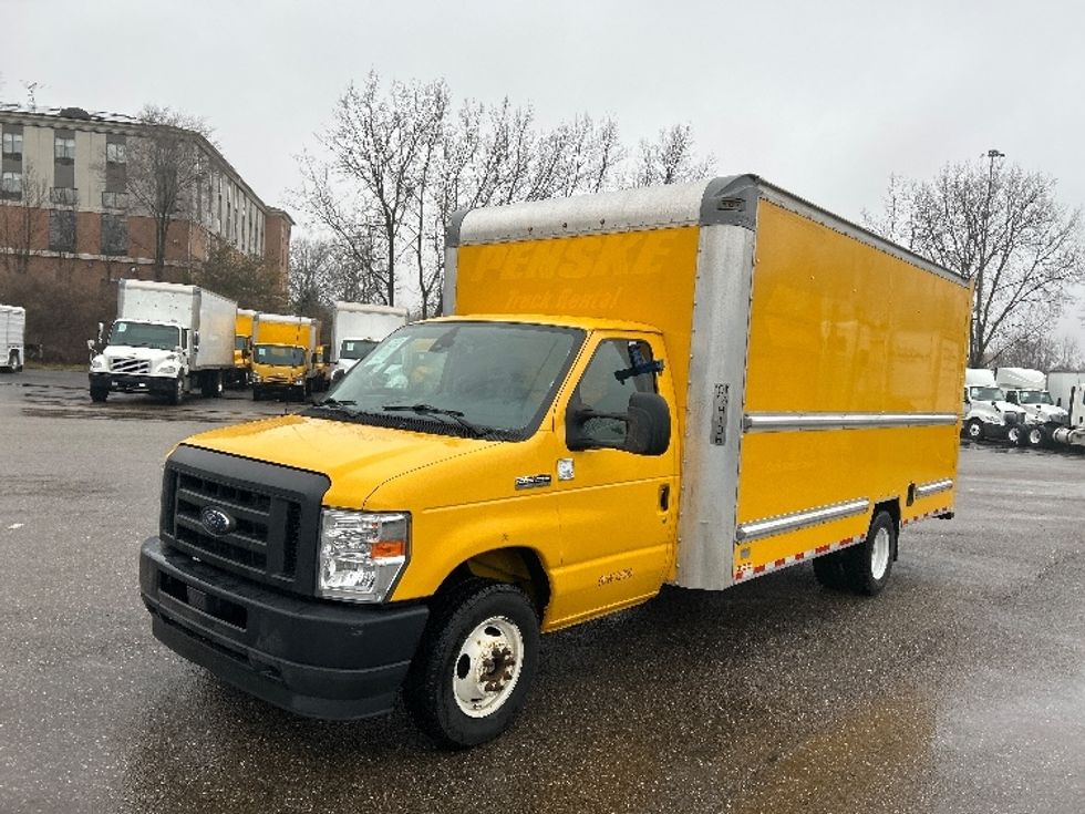 Light Duty Box Truck-Light and Medium Duty Trucks-Ford-2022-E350-Akron-OH-94,224\n\t\tmiles-$ 29,000 - Image 3