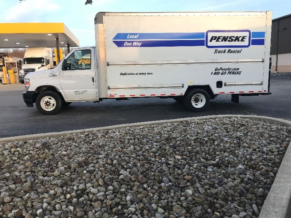 Light Duty Box Truck-Light and Medium Duty Trucks-Ford-2022-E350-Akron-OH-94,529\n\t\tmiles-$ 31,500 - Image 4