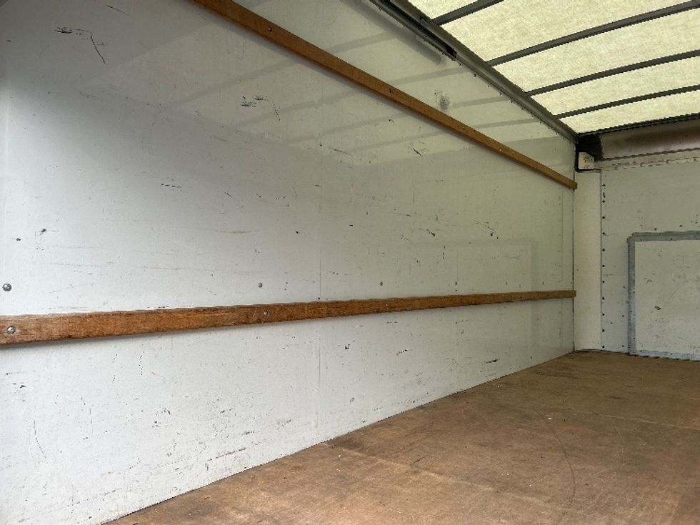 Light Duty Box Truck-Light and Medium Duty Trucks-Ford-2022-E350-Albany-NY-80,252\n\t\tmiles-$ 31,250 - Image 11