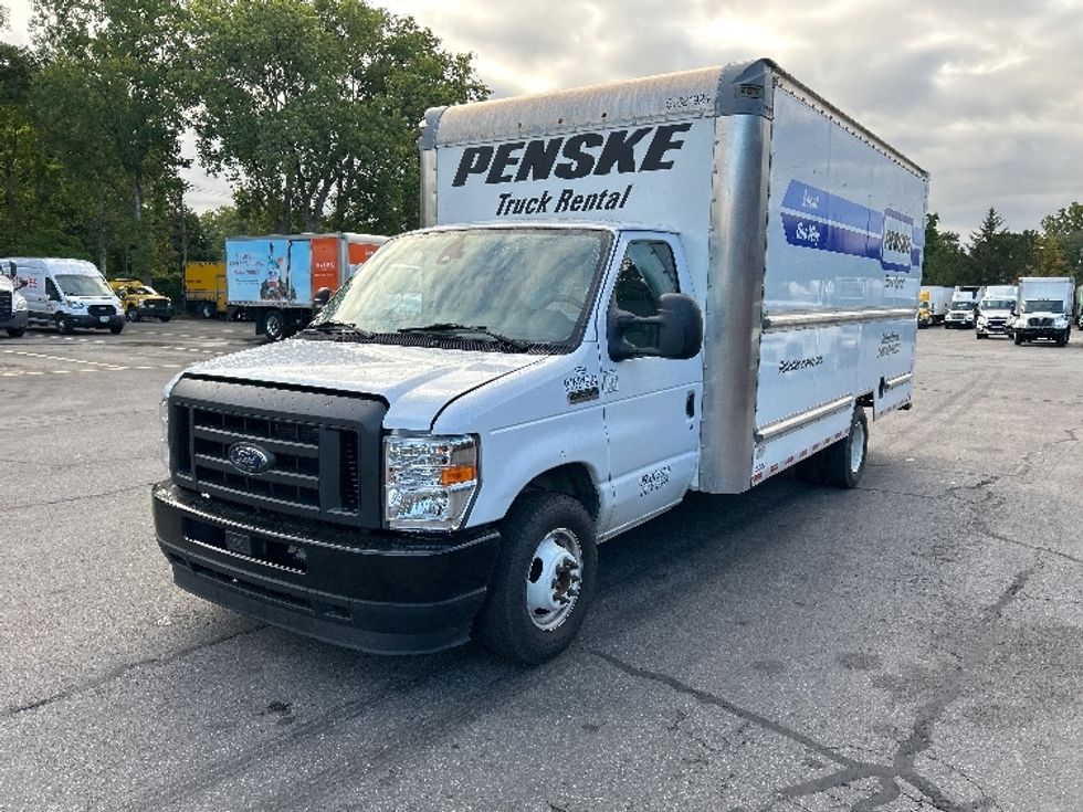 Light Duty Box Truck-Light and Medium Duty Trucks-Ford-2022-E350-Albany-NY-80,252\n\t\tmiles-$ 31,250 - Image 3