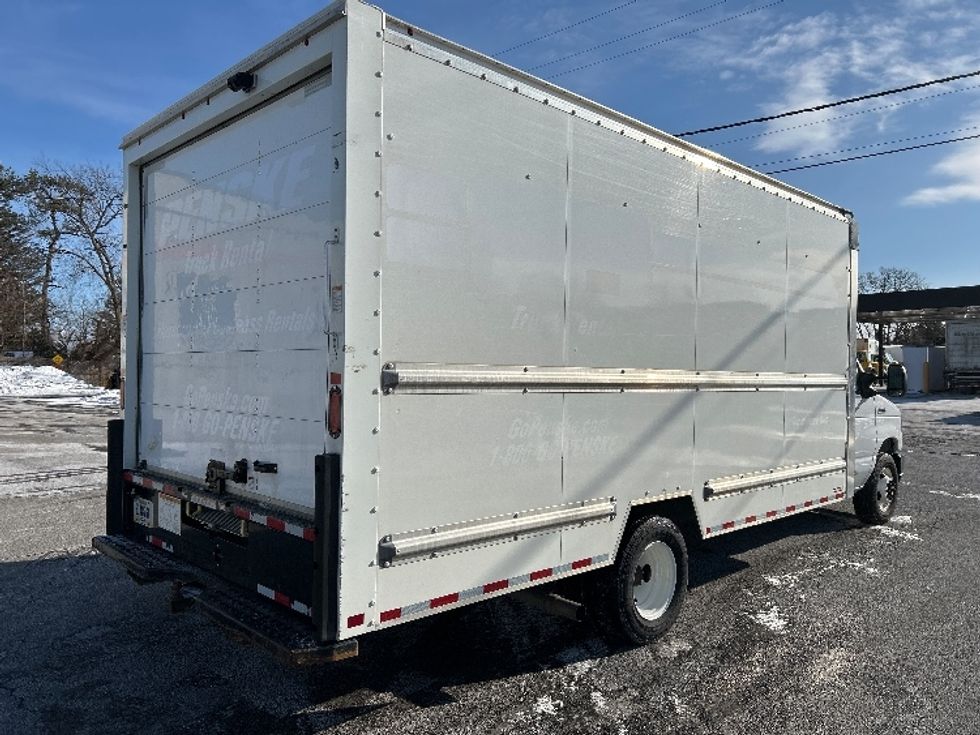Light Duty Box Truck-Light and Medium Duty Trucks-Ford-2022-E350-Albany-NY-89,364\n\t\tmiles-$ 30,250 - Image 12