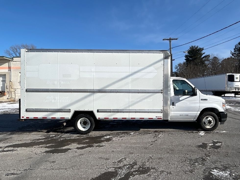 Light Duty Box Truck-Light and Medium Duty Trucks-Ford-2022-E350-Albany-NY-89,364\n\t\tmiles-$ 30,250 - Image 14