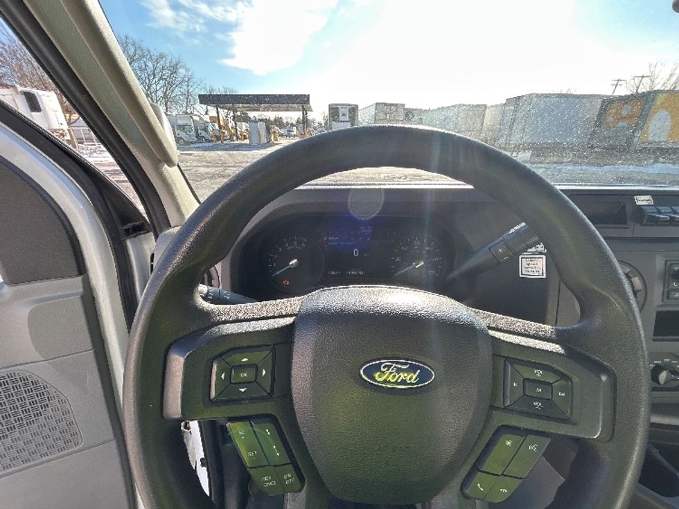 Light Duty Box Truck-Light and Medium Duty Trucks-Ford-2022-E350-Albany-NY-89,364\n\t\tmiles-$ 30,250 - Image 17