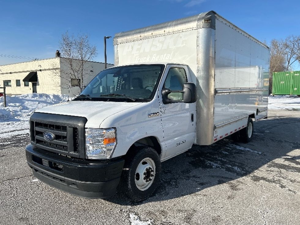 Light Duty Box Truck-Light and Medium Duty Trucks-Ford-2022-E350-Albany-NY-89,364\n\t\tmiles-$ 30,250 - Image 3