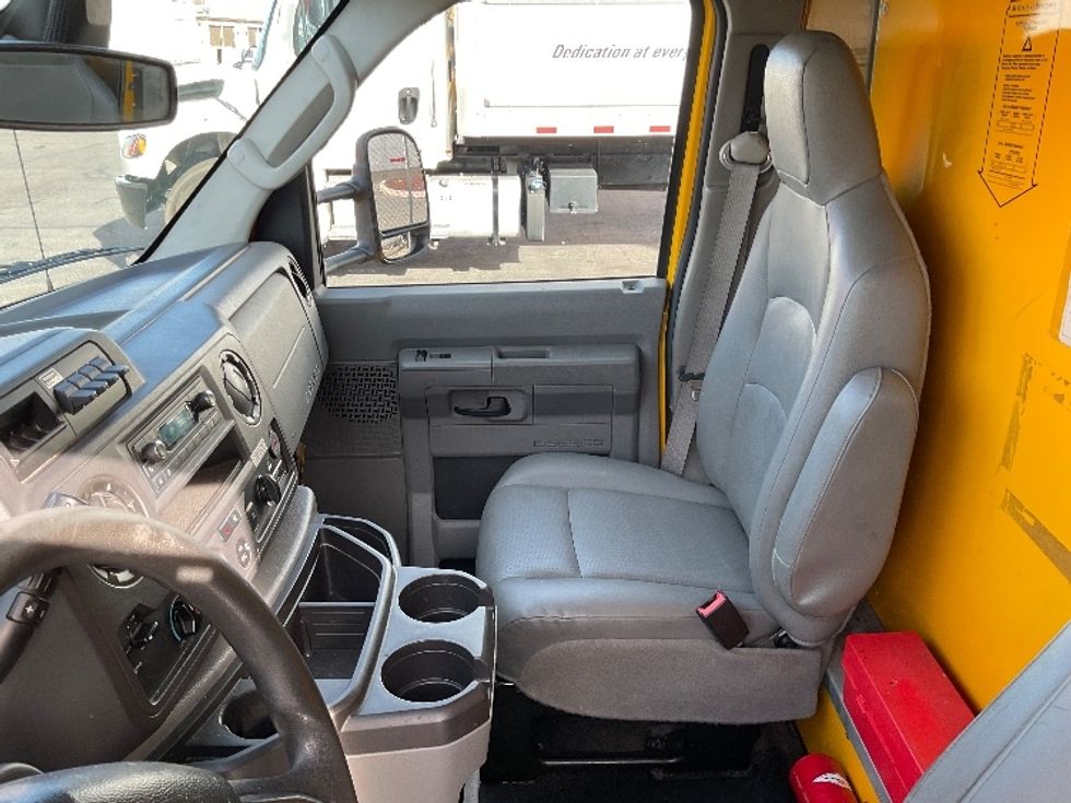 Light Duty Box Truck-Light and Medium Duty Trucks-Ford-2022-E350-Albuquerque-NM-103,174\n\t\tmiles-$ 28,750 - Image 14