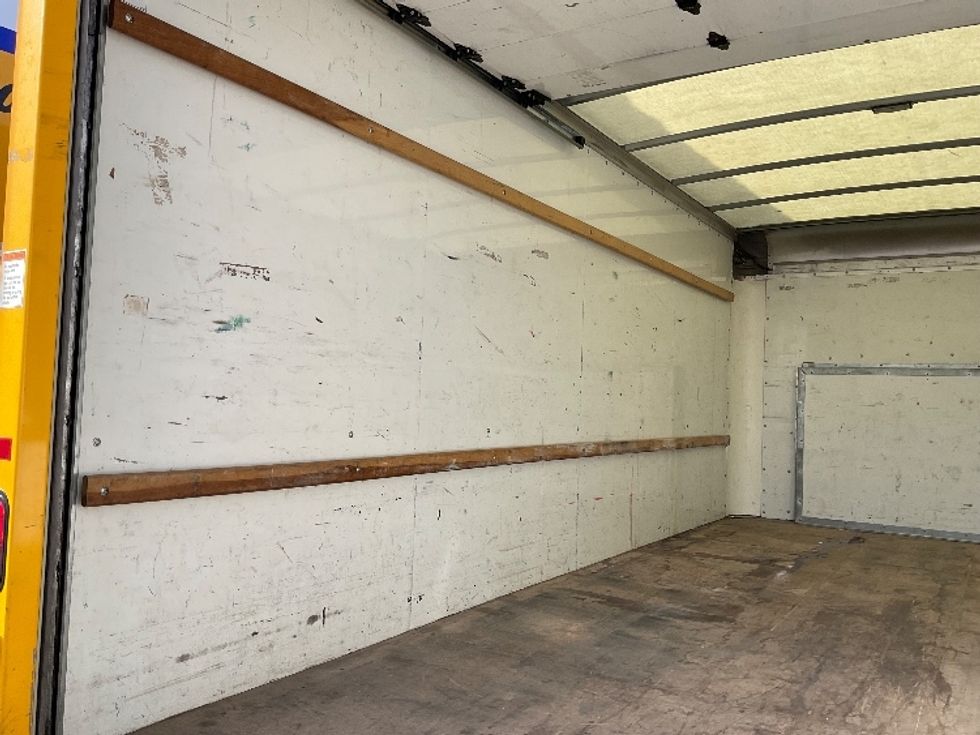 Light Duty Box Truck-Light and Medium Duty Trucks-Ford-2022-E350-Albuquerque-NM-103,174\n\t\tmiles-$ 28,750 - Image 8
