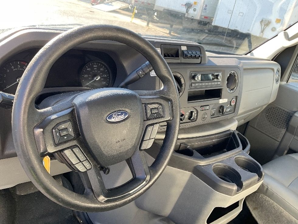 Light Duty Box Truck-Light and Medium Duty Trucks-Ford-2022-E350-Albuquerque-NM-114,511\n\t\tmiles-$ 30,000 - Image 18