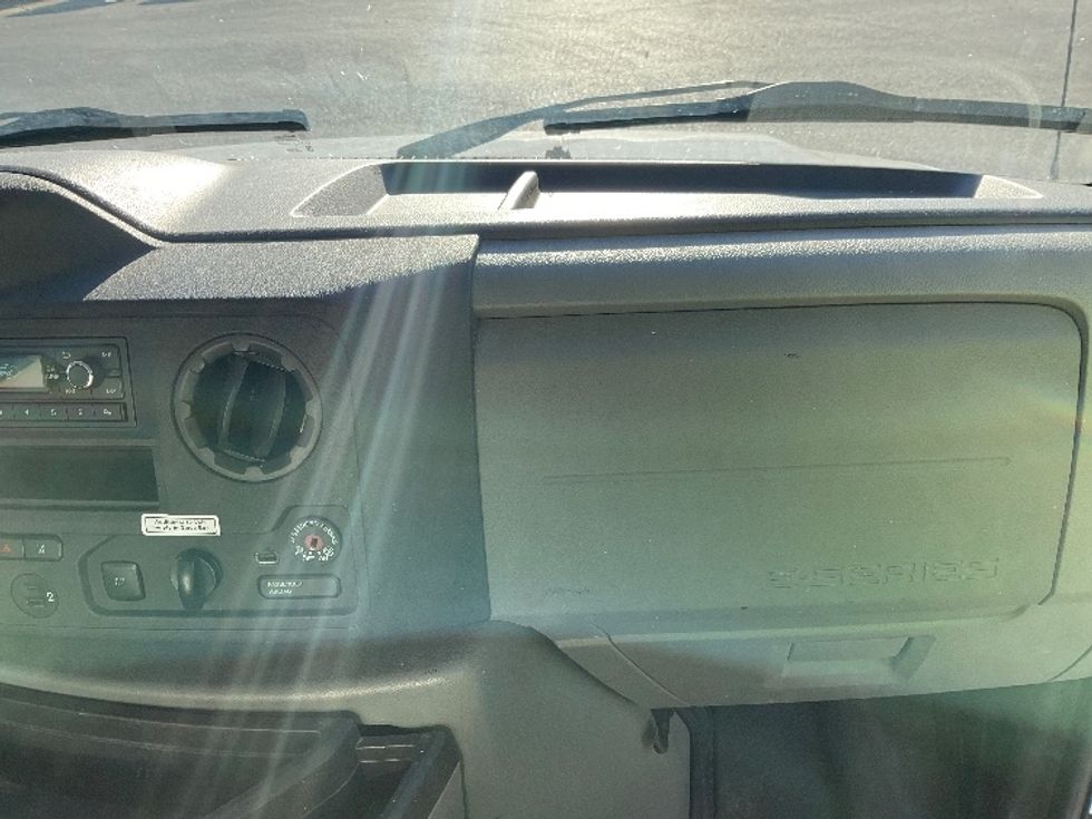 Light Duty Box Truck-Light and Medium Duty Trucks-Ford-2022-E350-Albuquerque-NM-114,511\n\t\tmiles-$ 30,000 - Image 21