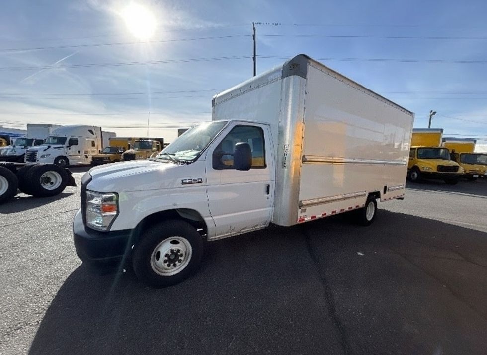 Light Duty Box Truck-Light and Medium Duty Trucks-Ford-2022-E350-Albuquerque-NM-114,511\n\t\tmiles-$ 30,000 - Image 3