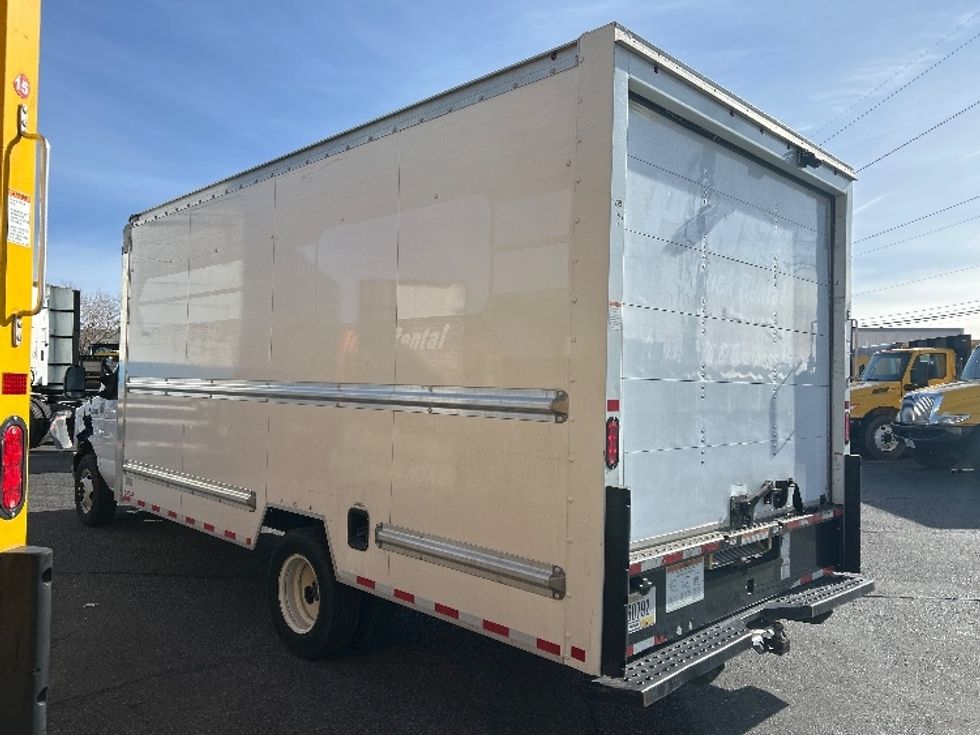 Light Duty Box Truck-Light and Medium Duty Trucks-Ford-2022-E350-Albuquerque-NM-114,511\n\t\tmiles-$ 30,000 - Image 6