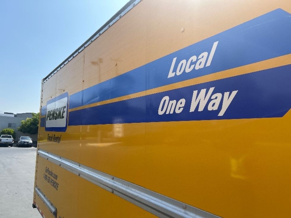 Light Duty Box Truck-Light and Medium Duty Trucks-Ford-2022-E350-Albuquerque-NM-95,835\n\t\tmiles-$ 30,000 - Image 28