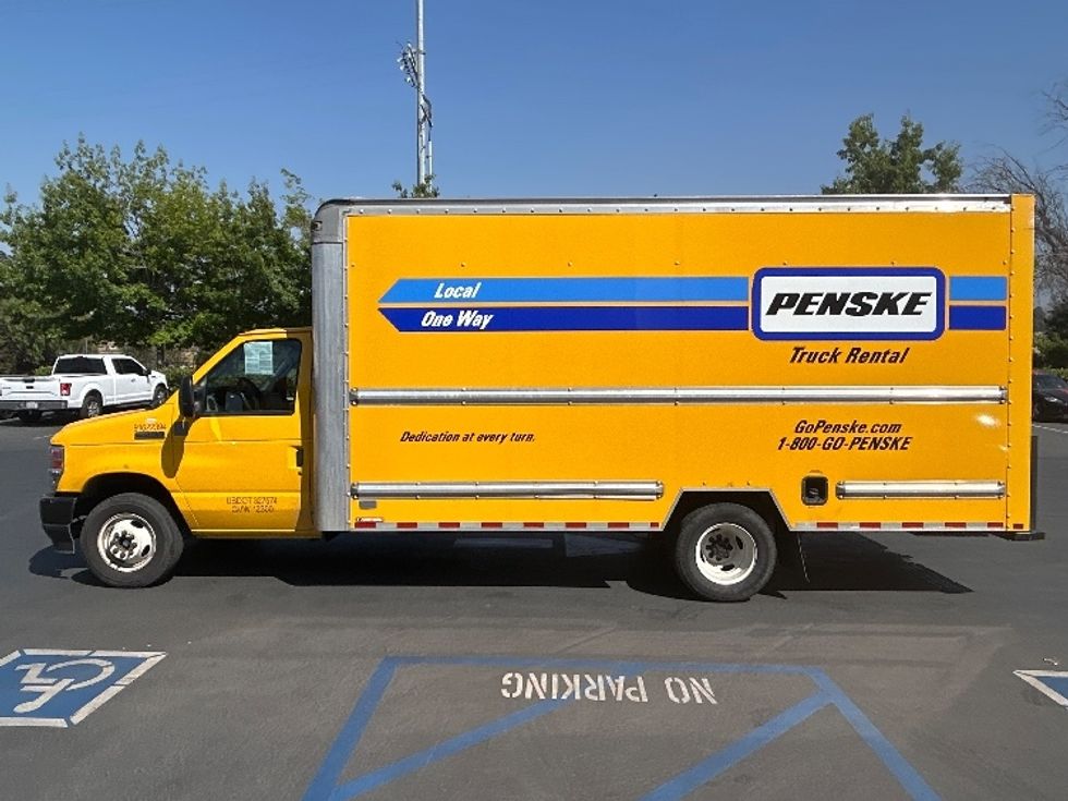 Light Duty Box Truck-Light and Medium Duty Trucks-Ford-2022-E350-Albuquerque-NM-95,835\n\t\tmiles-$ 30,000 - Image 4