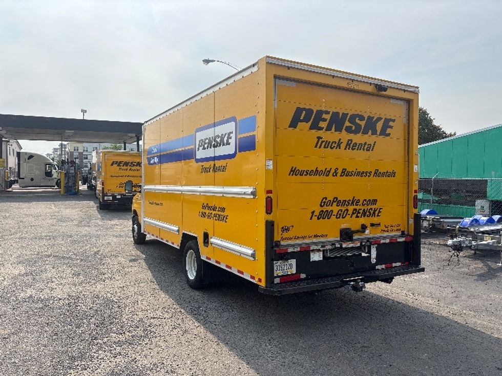 Light Duty Box Truck-Light and Medium Duty Trucks-Ford-2022-E350-Alexandria-VA-116,267\n\t\tmiles-$ 23,750 - Image 6