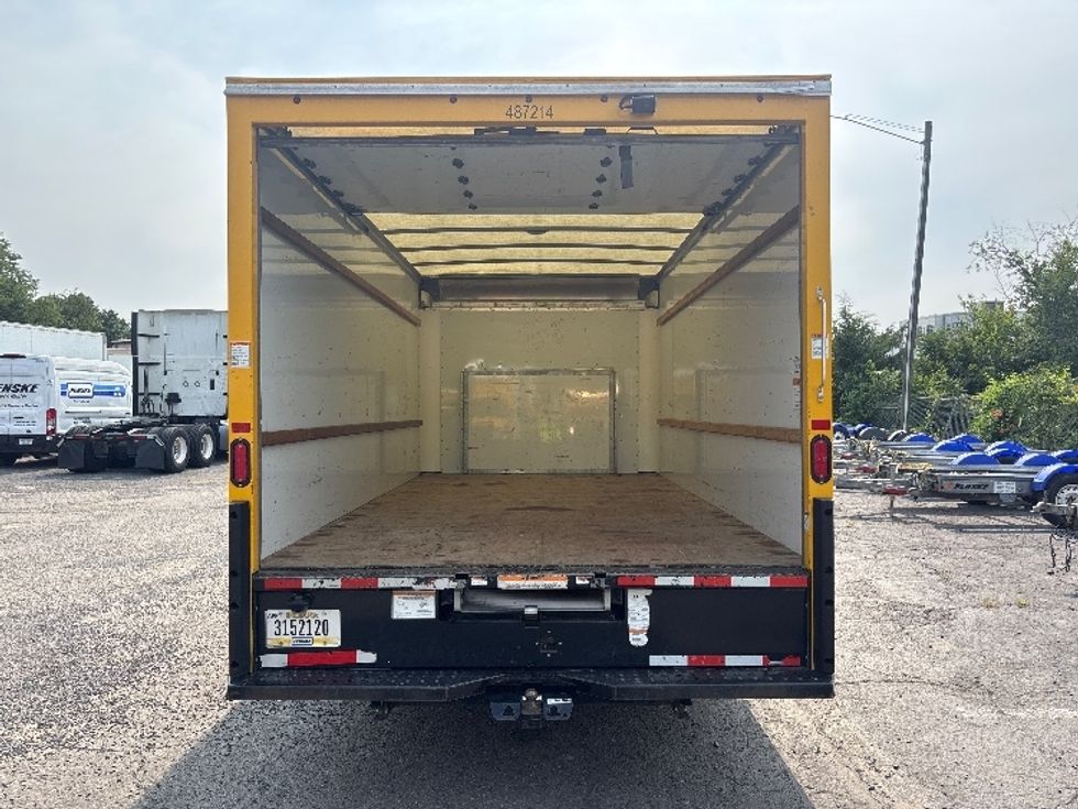 Light Duty Box Truck-Light and Medium Duty Trucks-Ford-2022-E350-Alexandria-VA-116,267\n\t\tmiles-$ 23,750 - Image 8