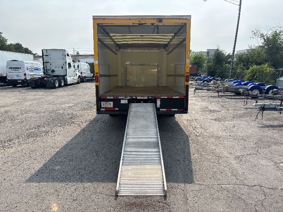Light Duty Box Truck-Light and Medium Duty Trucks-Ford-2022-E350-Alexandria-VA-116,267\n\t\tmiles-$ 23,750 - Image 9