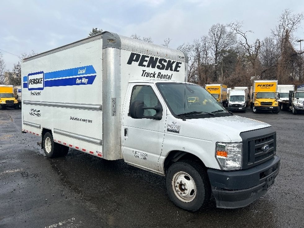 Light Duty Box Truck-Light and Medium Duty Trucks-Ford-2022-E350-Alexandria-VA-125,767\n\t\tmiles-$ 25,750 - Image 1
