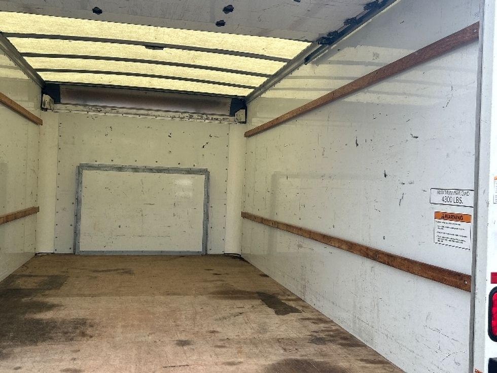 Light Duty Box Truck-Light and Medium Duty Trucks-Ford-2022-E350-Alexandria-VA-125,767\n\t\tmiles-$ 25,750 - Image 12