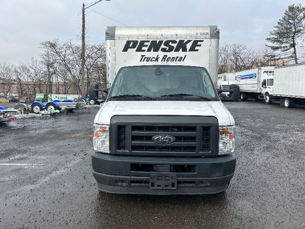 Light Duty Box Truck-Light and Medium Duty Trucks-Ford-2022-E350-Alexandria-VA-125,767\n\t\tmiles-$ 25,750 - Image 2
