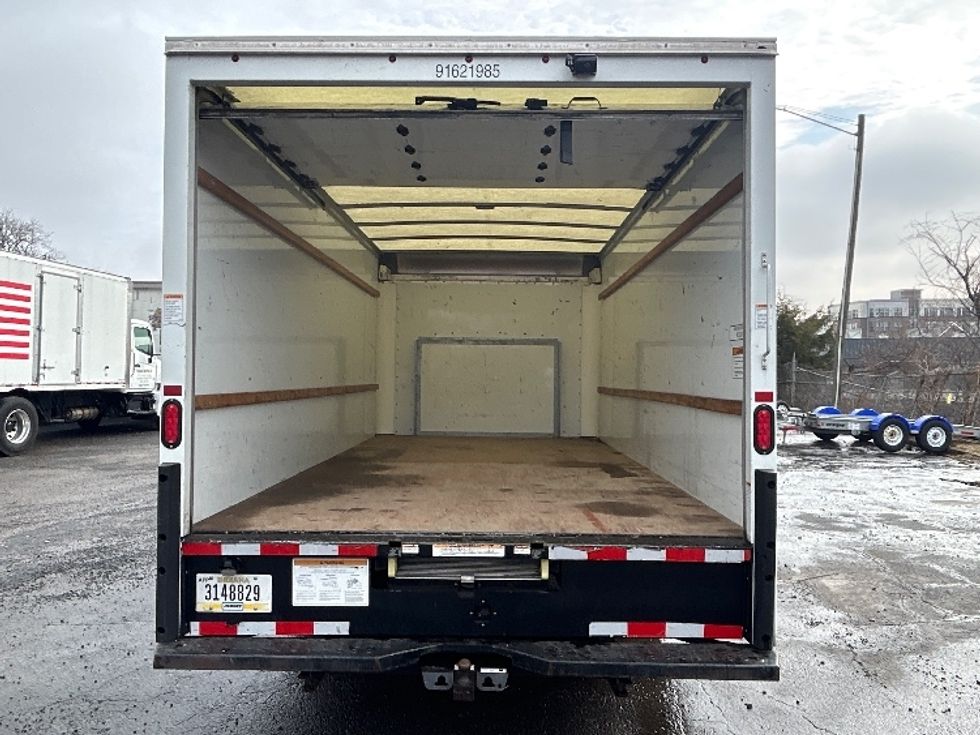 Light Duty Box Truck-Light and Medium Duty Trucks-Ford-2022-E350-Alexandria-VA-125,767\n\t\tmiles-$ 25,750 - Image 8