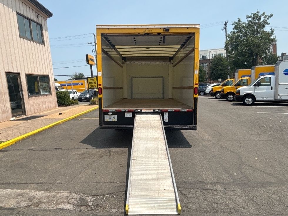 Light Duty Box Truck-Light and Medium Duty Trucks-Ford-2022-E350-Alexandria-VA-133,590\n\t\tmiles-$ 22,250 - Image 9