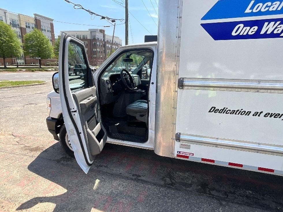 Light Duty Box Truck-Light and Medium Duty Trucks-Ford-2022-E350-Alexandria-VA-63,373\n\t\tmiles-$ 35,000 - Image 16