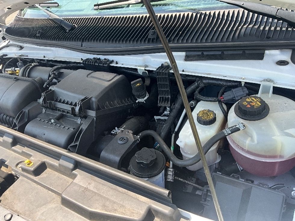 Light Duty Box Truck-Light and Medium Duty Trucks-Ford-2022-E350-Alexandria-VA-63,373\n\t\tmiles-$ 35,000 - Image 24