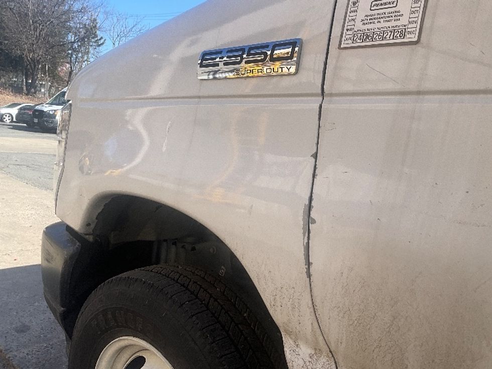 Light Duty Box Truck-Light and Medium Duty Trucks-Ford-2022-E350-Alexandria-VA-65,959\n\t\tmiles-$ 36,500 - Image 24