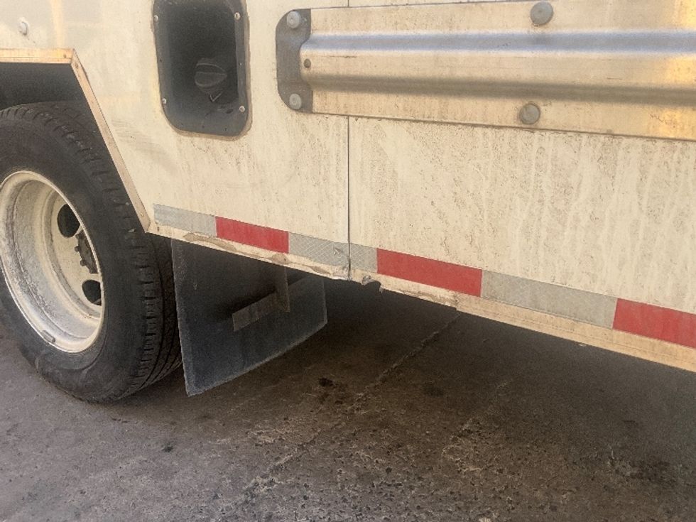 Light Duty Box Truck-Light and Medium Duty Trucks-Ford-2022-E350-Alexandria-VA-65,959\n\t\tmiles-$ 36,500 - Image 27