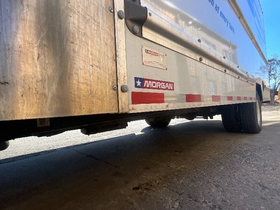 Light Duty Box Truck-Light and Medium Duty Trucks-Ford-2022-E350-Alexandria-VA-65,959\n\t\tmiles-$ 36,500 - Image 5