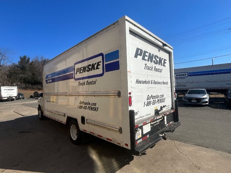 Light Duty Box Truck-Light and Medium Duty Trucks-Ford-2022-E350-Alexandria-VA-65,959\n\t\tmiles-$ 36,500 - Image 6