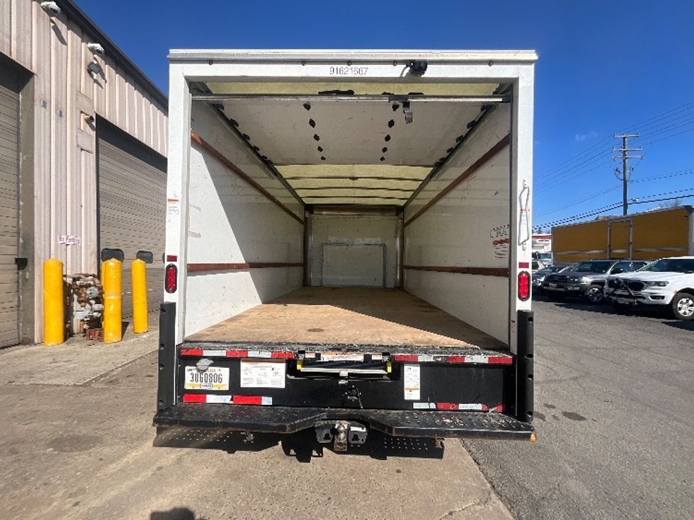 Light Duty Box Truck-Light and Medium Duty Trucks-Ford-2022-E350-Alexandria-VA-65,959\n\t\tmiles-$ 36,500 - Image 8