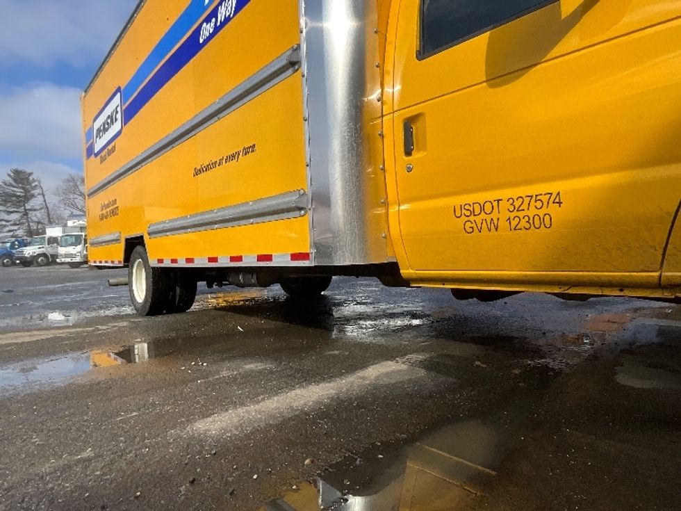 Light Duty Box Truck-Light and Medium Duty Trucks-Ford-2022-E350-Alexandria-VA-84,795\n\t\tmiles-$ 28,750 - Image 14