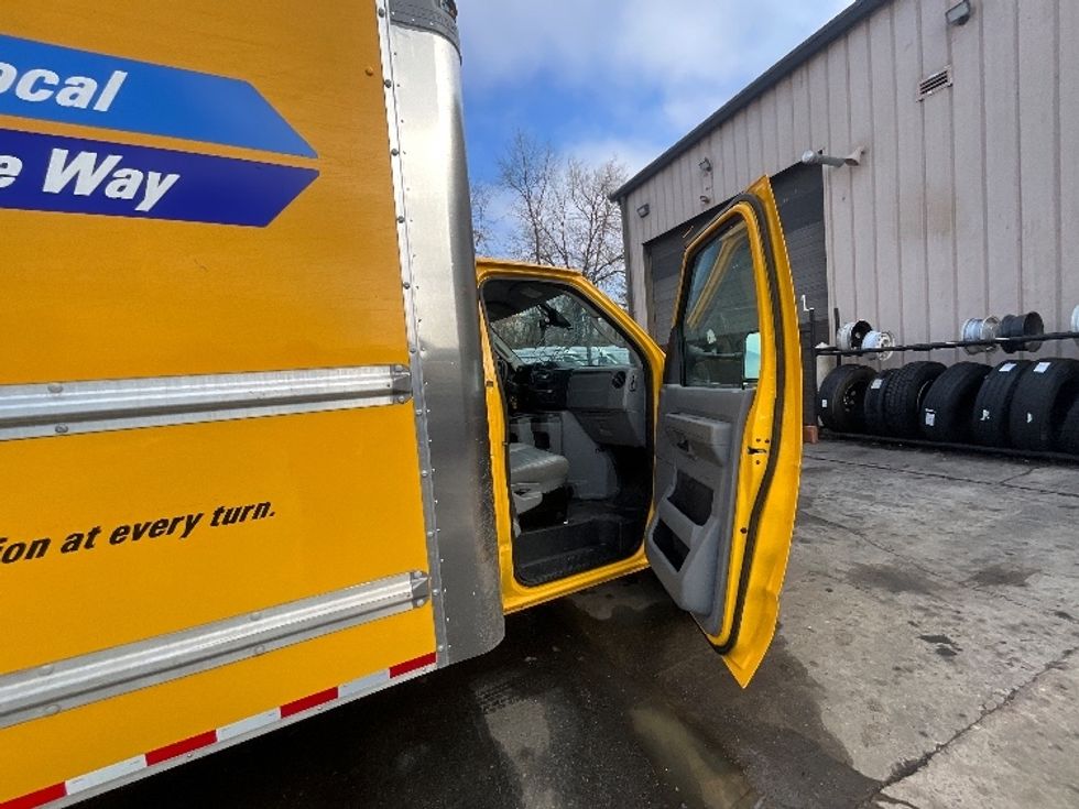 Light Duty Box Truck-Light and Medium Duty Trucks-Ford-2022-E350-Alexandria-VA-84,795\n\t\tmiles-$ 28,750 - Image 20