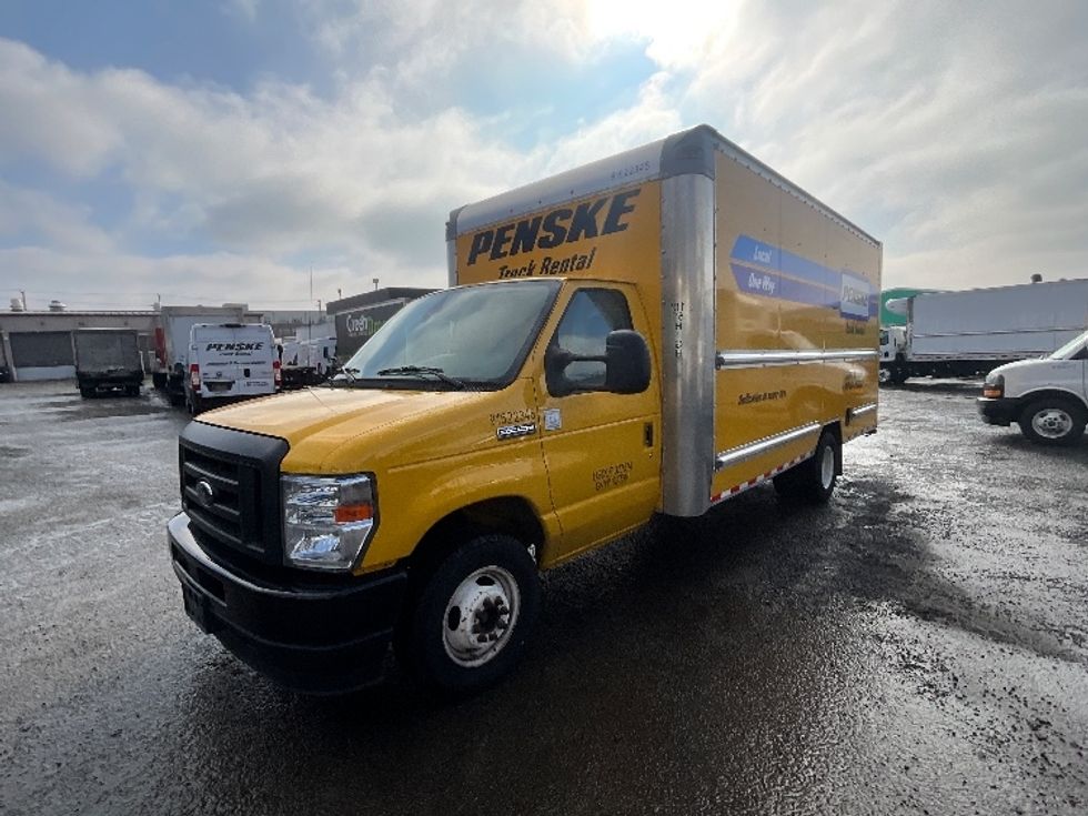 Light Duty Box Truck-Light and Medium Duty Trucks-Ford-2022-E350-Alexandria-VA-84,795\n\t\tmiles-$ 28,750 - Image 3