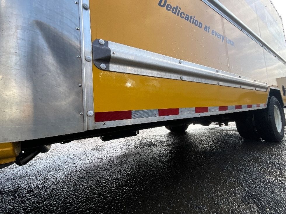 Light Duty Box Truck-Light and Medium Duty Trucks-Ford-2022-E350-Alexandria-VA-84,795\n\t\tmiles-$ 28,750 - Image 5