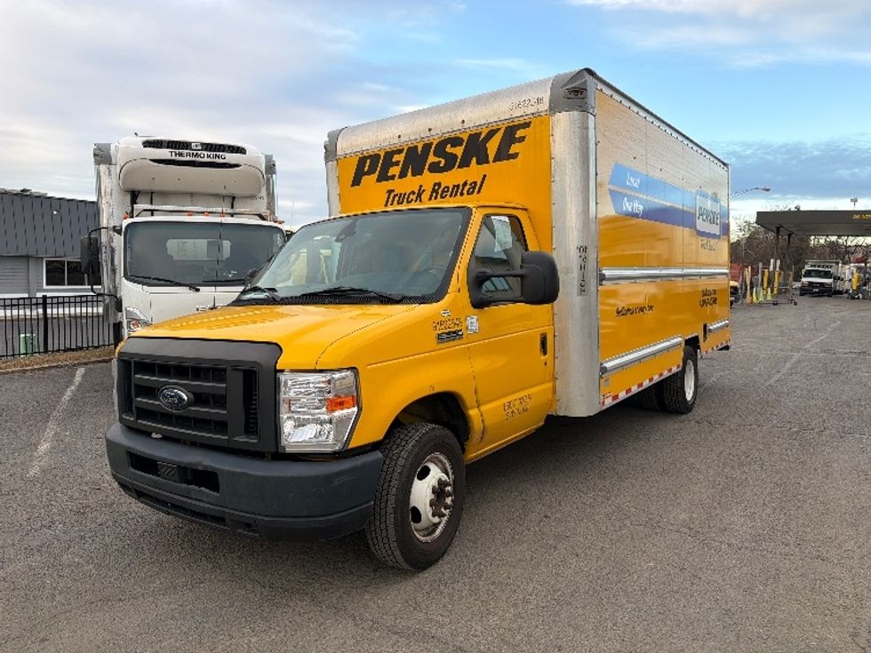 Light Duty Box Truck-Light and Medium Duty Trucks-Ford-2022-E350-Alexandria-VA-86,342\n\t\tmiles-$ 28,500 - Image 1