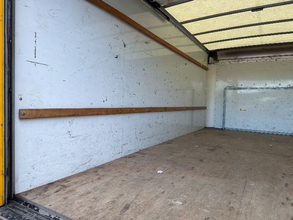 Light Duty Box Truck-Light and Medium Duty Trucks-Ford-2022-E350-Alexandria-VA-86,342\n\t\tmiles-$ 28,500 - Image 11