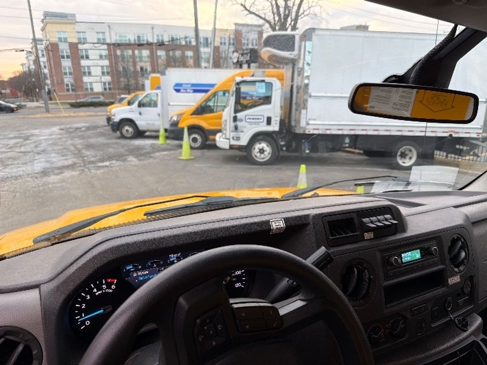 Light Duty Box Truck-Light and Medium Duty Trucks-Ford-2022-E350-Alexandria-VA-86,342\n\t\tmiles-$ 28,500 - Image 17