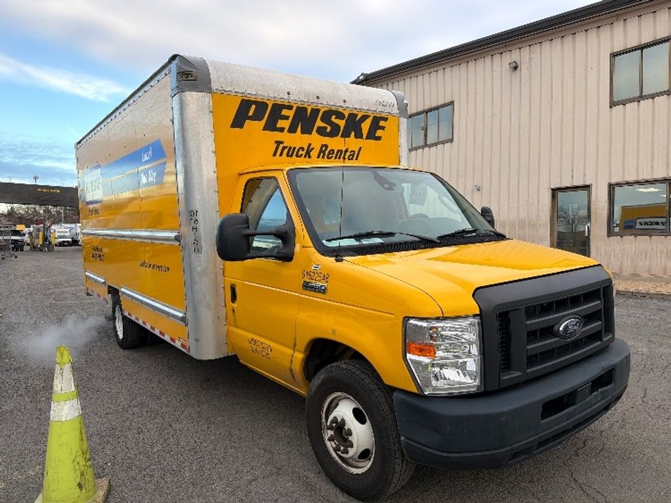 Light Duty Box Truck-Light and Medium Duty Trucks-Ford-2022-E350-Alexandria-VA-86,342\n\t\tmiles-$ 28,500 - Image 3