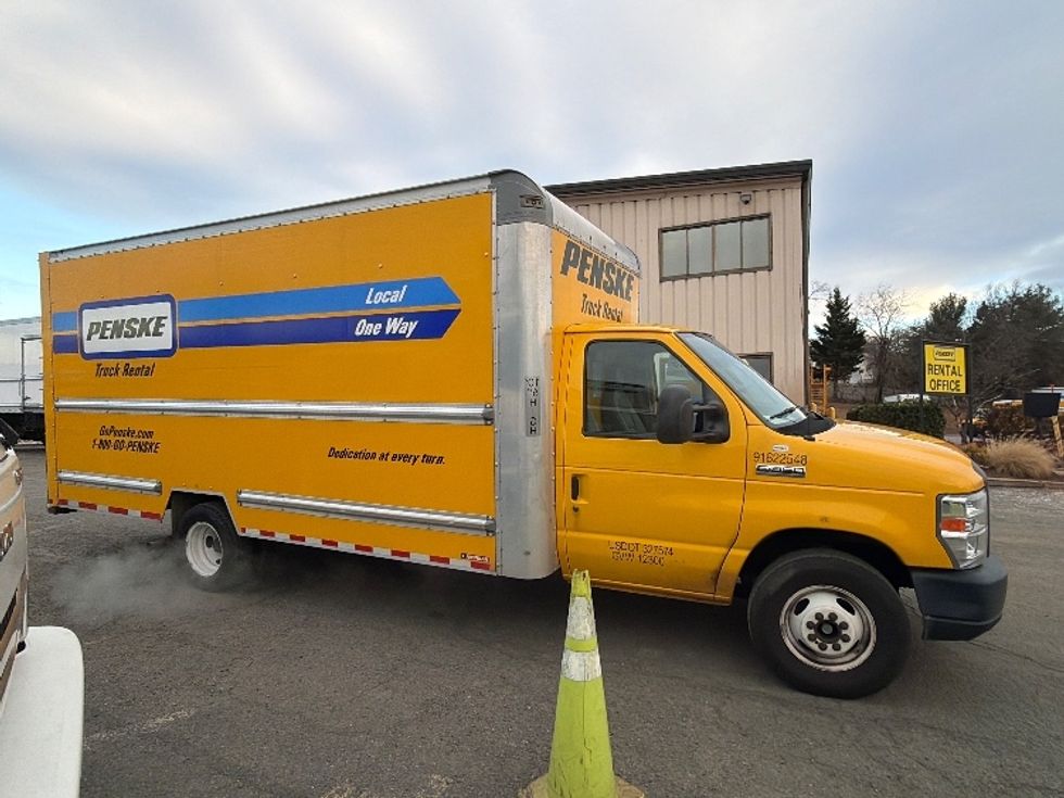 Light Duty Box Truck-Light and Medium Duty Trucks-Ford-2022-E350-Alexandria-VA-86,342\n\t\tmiles-$ 28,500 - Image 4