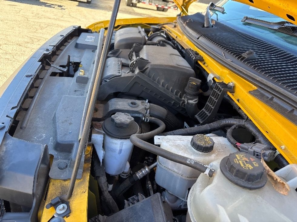 Light Duty Box Truck-Light and Medium Duty Trucks-Ford-2022-E350-Alexandria-VA-88,420\n\t\tmiles-$ 28,000 - Image 24