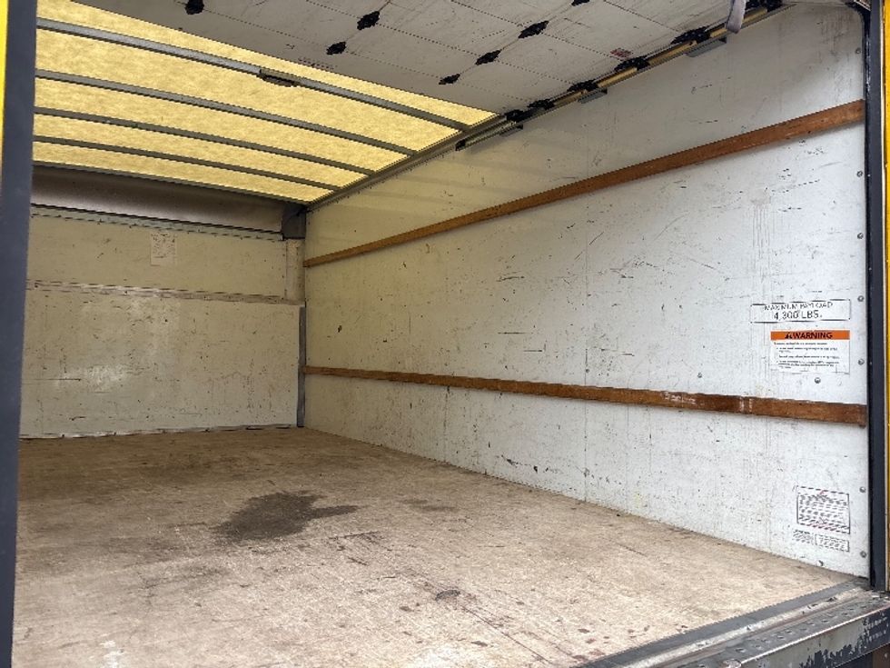 Light Duty Box Truck-Light and Medium Duty Trucks-Ford-2022-E350-Alexandria-VA-94,268\n\t\tmiles-$ 27,750 - Image 12