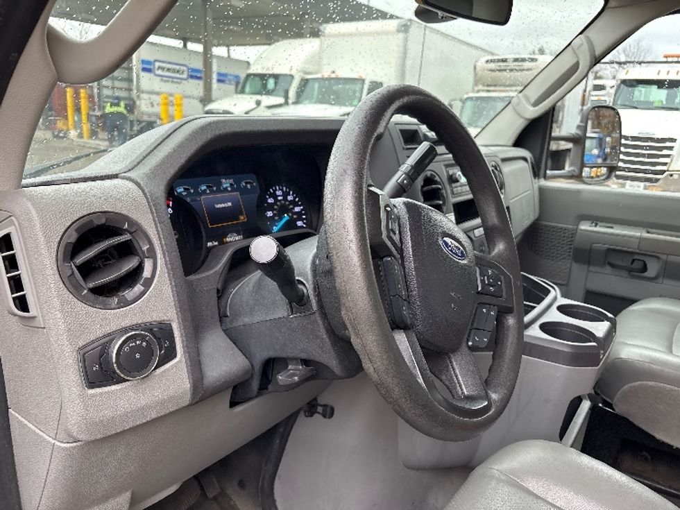 Light Duty Box Truck-Light and Medium Duty Trucks-Ford-2022-E350-Alexandria-VA-94,268\n\t\tmiles-$ 27,750 - Image 17