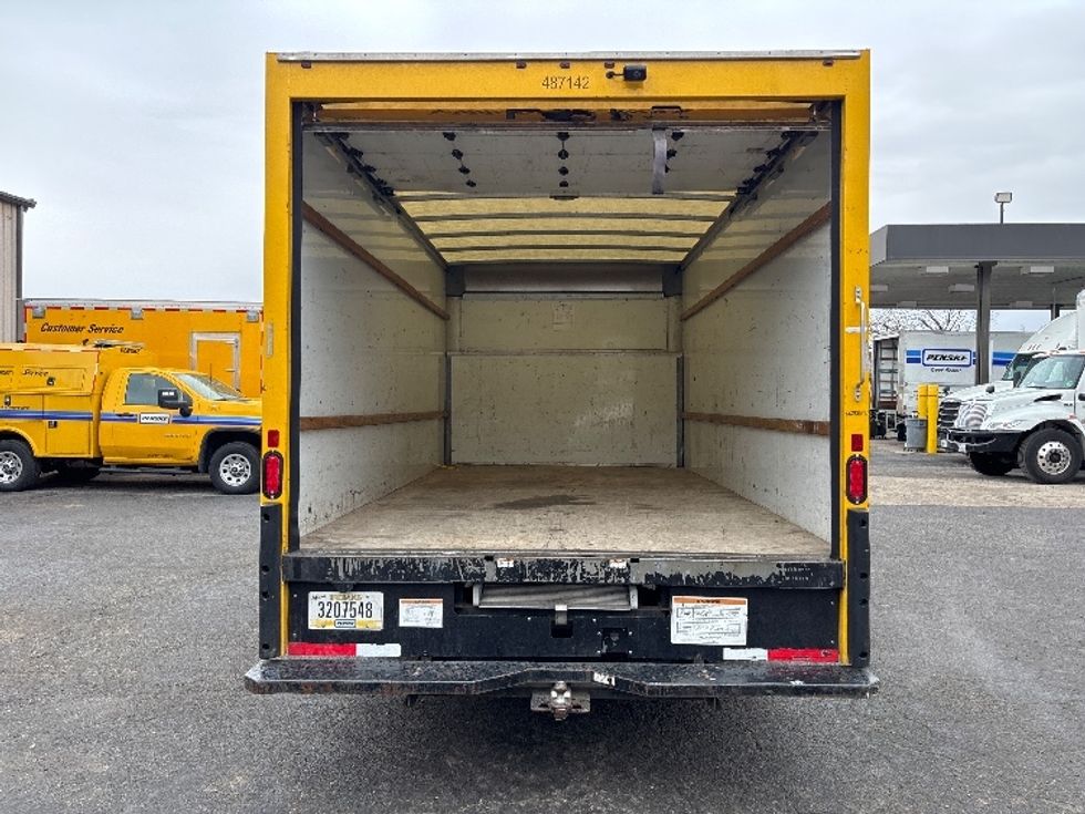 Light Duty Box Truck-Light and Medium Duty Trucks-Ford-2022-E350-Alexandria-VA-94,268\n\t\tmiles-$ 27,750 - Image 8