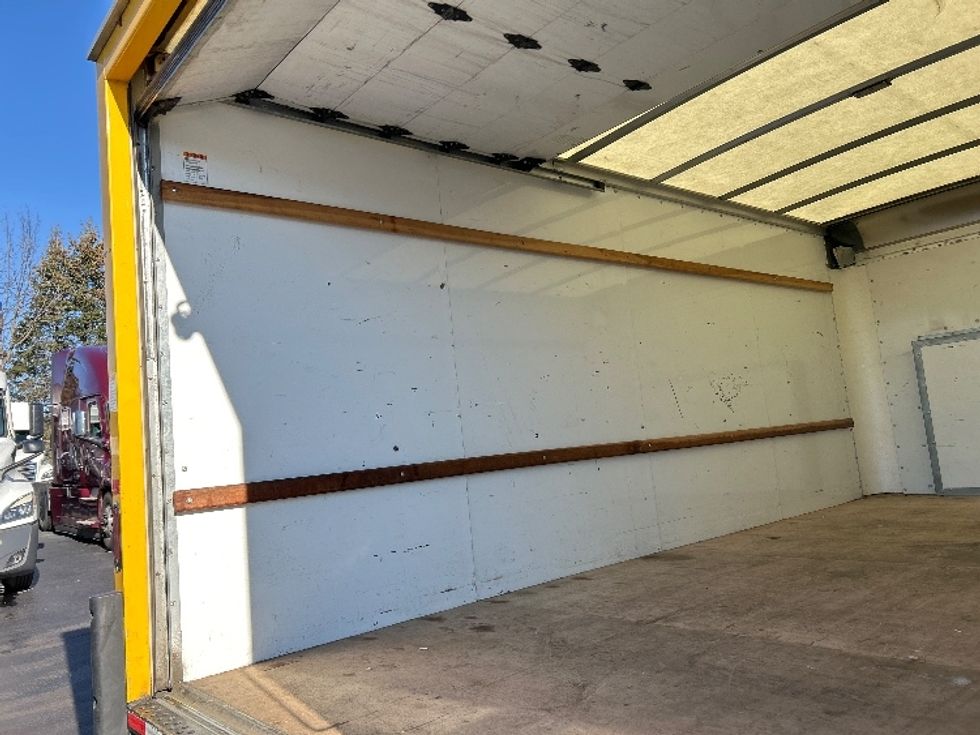 Light Duty Box Truck-Light and Medium Duty Trucks-Ford-2022-E350-Allentown-PA-100,477\n\t\tmiles-$ 27,000 - Image 11