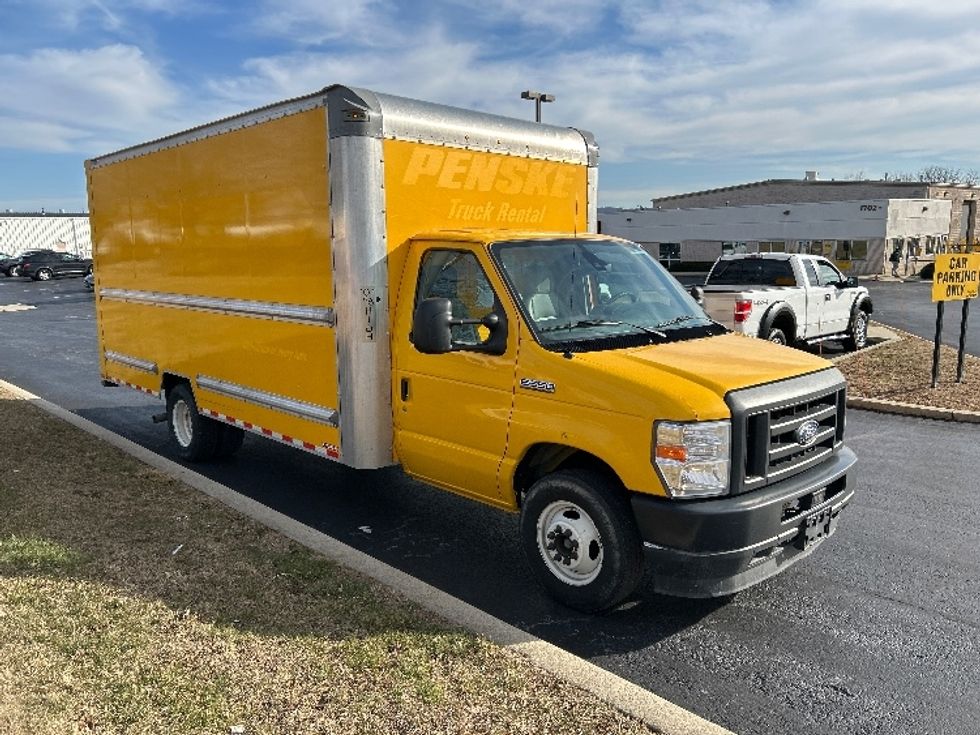 2022 Ford E350 Light Duty Box Truck